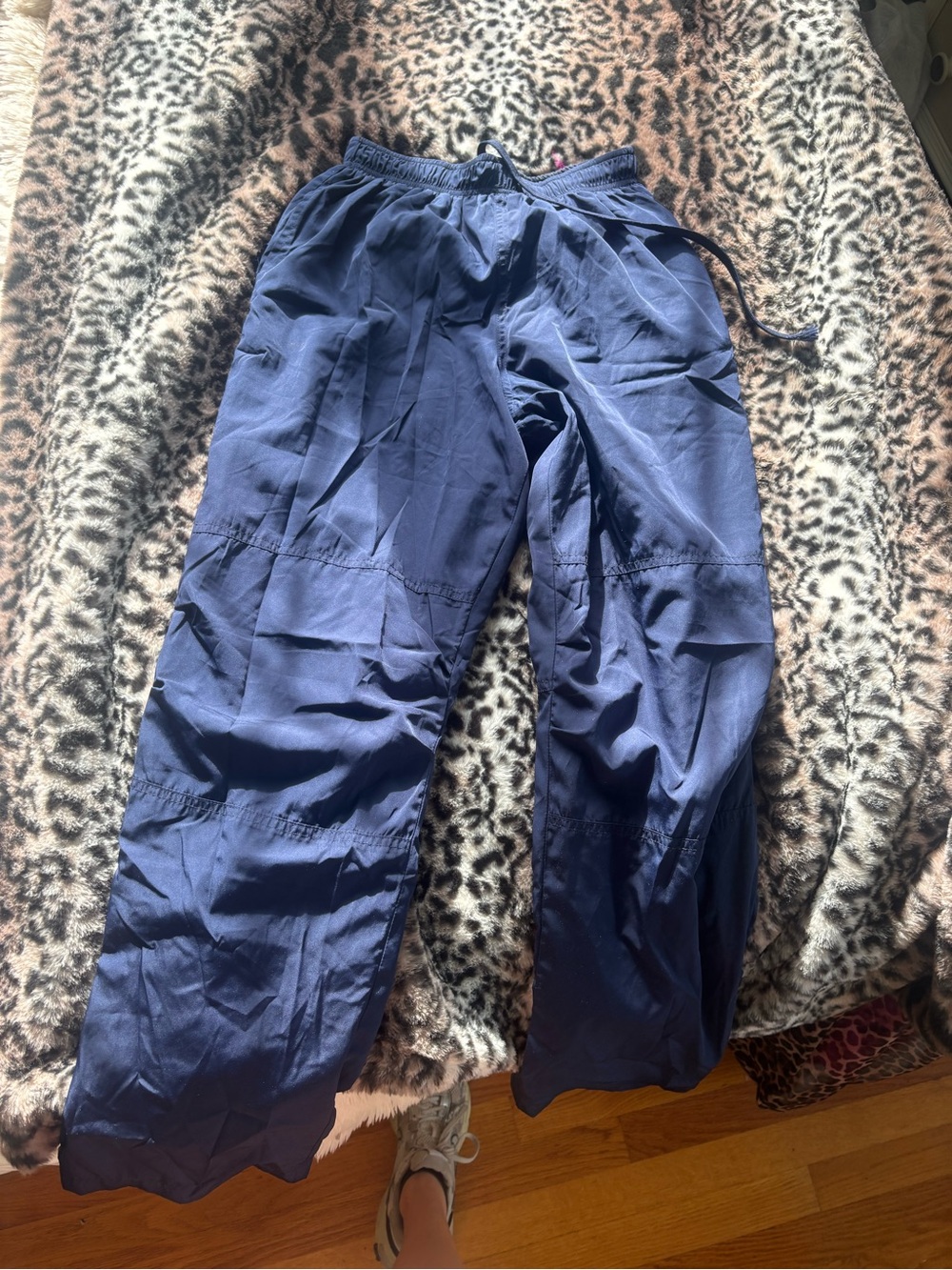 Brandy Melville Navy jogger Pants